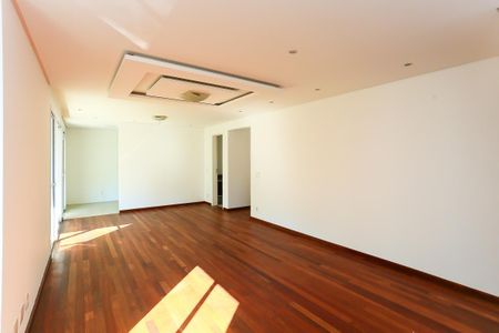 Apartamento à venda com 126m², 2 quartos e 2 vagas Apartamento à venda com 126m², 2 quartos e 2 vagasSala