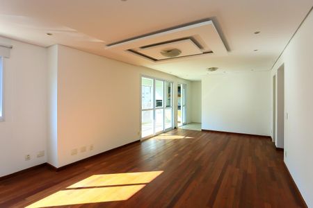 Apartamento à venda com 126m², 2 quartos e 2 vagas Apartamento à venda com 126m², 2 quartos e 2 vagasSala
