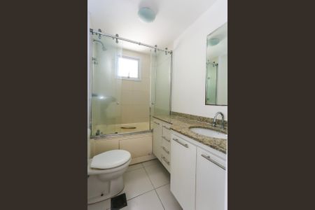 Apartamento à venda com 126m², 2 quartos e 2 vagas Apartamento à venda com 126m², 2 quartos e 2 vagasBanheiro da Suíte 2