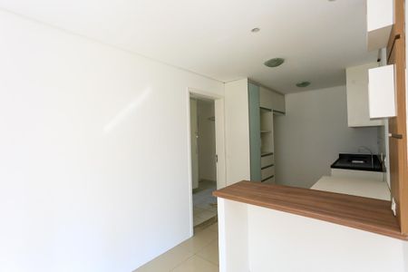 Apartamento à venda com 126m², 2 quartos e 2 vagas Apartamento à venda com 126m², 2 quartos e 2 vagasCozinha