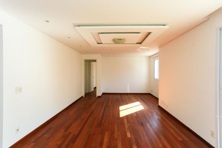 Apartamento à venda com 126m², 2 quartos e 2 vagas Apartamento à venda com 126m², 2 quartos e 2 vagasSala