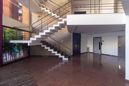 Apartamento para alugar com 260m², 3 quartos e 4 vagasÁrea comum - Hall Social