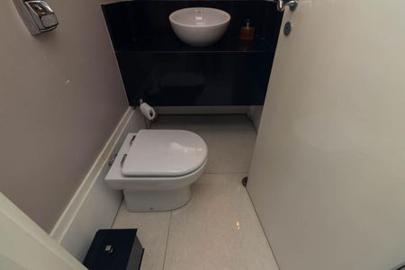 Apartamento para alugar com 260m², 3 quartos e 4 vagasLavabo