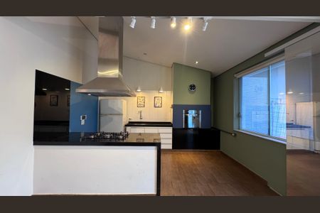 Casa à venda com 334m², 6 quartos e 9 vagas Casa à venda com 334m², 6 quartos e 9 vagasÁrea comum