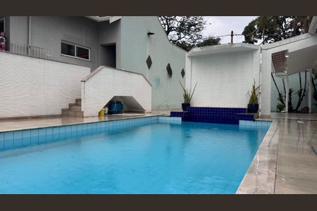 Casa à venda com 334m², 6 quartos e 9 vagas Casa à venda com 334m², 6 quartos e 9 vagasÁrea comum