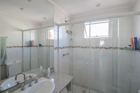 Apartamento à venda com 170m², 3 quartos e 3 vagasBanheiro da Suíte 2