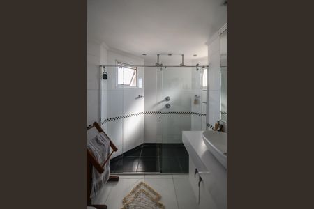 Apartamento à venda com 170m², 3 quartos e 3 vagasBanheiro da Suíte 1