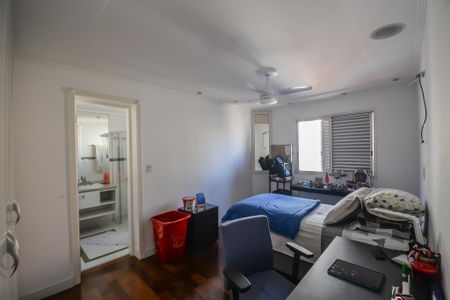 Apartamento à venda com 170m², 3 quartos e 3 vagasSuíte 3