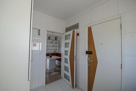 Apartamento à venda com 170m², 3 quartos e 3 vagasÁrea de Serviço
