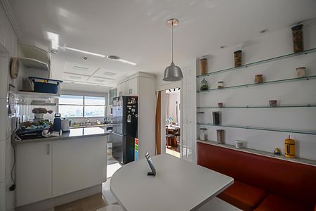 Apartamento à venda com 170m², 3 quartos e 3 vagasCozinha