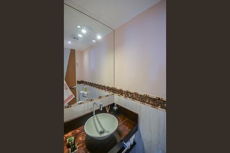 Apartamento à venda com 170m², 3 quartos e 3 vagasLavabo