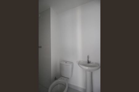 Apartamento para alugar com 32m², 2 quartos e sem vaga Apartamento para alugar com 32m², 2 quartos e sem vagaBanheiro