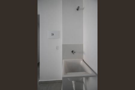 Apartamento para alugar com 32m², 2 quartos e sem vaga Apartamento para alugar com 32m², 2 quartos e sem vagaÁrea de Serviço