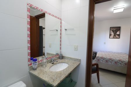 Apartamento para alugar com 150m², 3 quartos e 2 vagasBanheiro Suíte 1