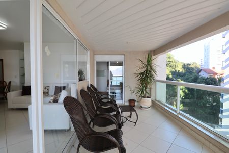 Apartamento para alugar com 150m², 3 quartos e 2 vagasVaranda