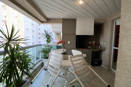 Apartamento para alugar com 150m², 3 quartos e 2 vagasVaranda