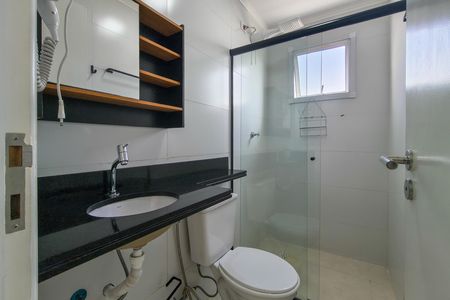 Apartamento para alugar com 77m², 2 quartos e 1 vaga Apartamento para alugar com 77m², 2 quartos e 1 vagaBanheiro da Suíte