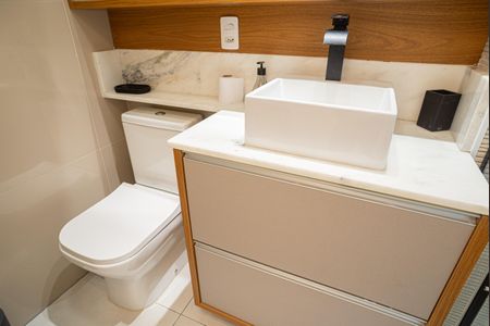 Apartamento à venda com 49m², 2 quartos e 1 vagaBanheiro 2