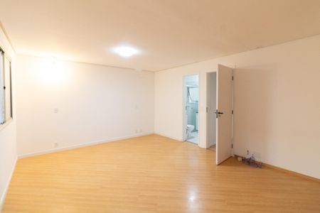 Casa de condomínio à venda com 142m², 3 quartos e 2 vagasQuarto 3 - Suíte