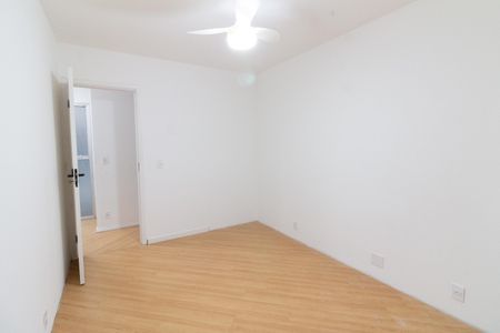 Casa de condomínio à venda com 142m², 3 quartos e 2 vagasQuarto 2