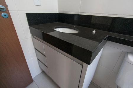 Apartamento para alugar com 58m², 2 quartos e 1 vagaBanheiro Social