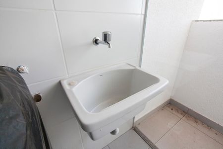 Apartamento para alugar com 58m², 2 quartos e 1 vagaÁrea de Serviço