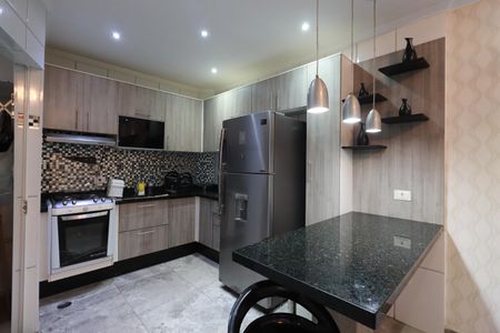 Casa de condomínio à venda com 91m², 2 quartos e 2 vagasCozinha