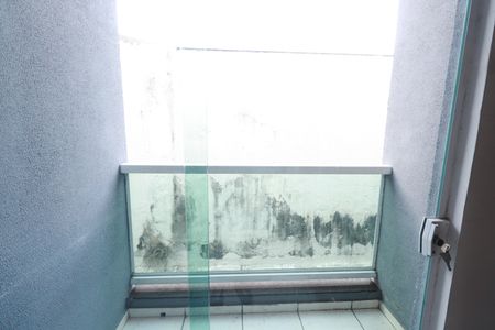 Casa de condomínio à venda com 91m², 2 quartos e 2 vagasSacada