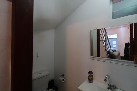 Casa de condomínio à venda com 91m², 2 quartos e 2 vagasLavabo