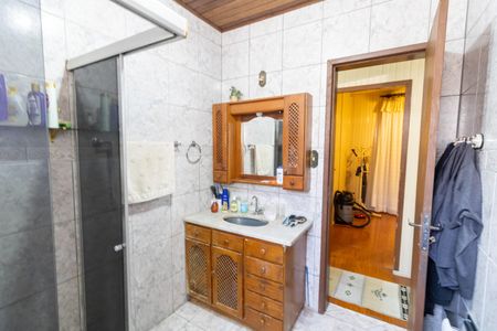 Casa para alugar com 190m², 3 quartos e 6 vagasBanheiro 1