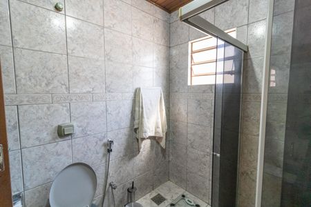 Casa para alugar com 190m², 3 quartos e 6 vagasBanheiro 1