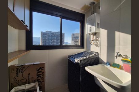 Apartamento à venda com 103m², 3 quartos e 2 vagas Apartamento à venda com 103m², 3 quartos e 2 vagasÁrea de Serviço