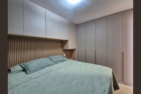 Apartamento à venda com 103m², 3 quartos e 2 vagas Apartamento à venda com 103m², 3 quartos e 2 vagasSuite