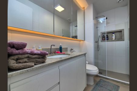 Apartamento à venda com 103m², 3 quartos e 2 vagas Apartamento à venda com 103m², 3 quartos e 2 vagasBanheiro Social