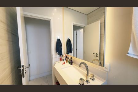 Apartamento à venda com 115m², 4 quartos e 3 vagasBanheiro do Quarto