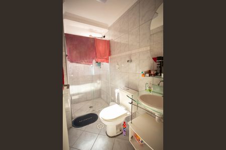 Apartamento à venda com 70m², 3 quartos e 1 vaga Apartamento à venda com 70m², 3 quartos e 1 vagaBanheiro