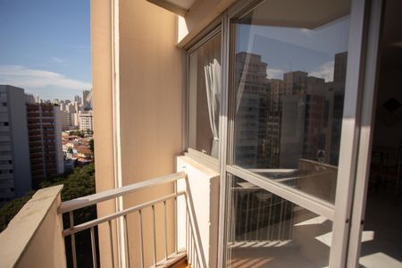 Apartamento à venda com 70m², 3 quartos e 1 vaga Apartamento à venda com 70m², 3 quartos e 1 vagavaranda