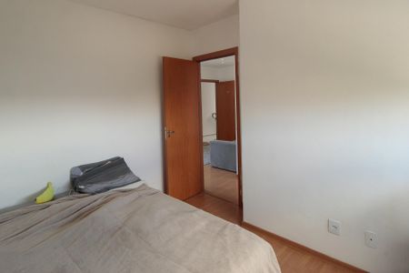 Apartamento à venda com 74m², 2 quartos e 1 vagaQuarto 2