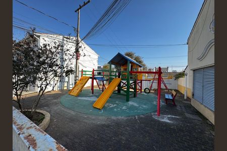 Casa de condomínio à venda com 76m², 2 quartos e 1 vaga Casa de condomínio à venda com 76m², 2 quartos e 1 vagaÁrea comum - Playground