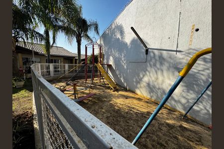 Casa de condomínio à venda com 76m², 2 quartos e 1 vaga Casa de condomínio à venda com 76m², 2 quartos e 1 vagaÁrea comum - Playground