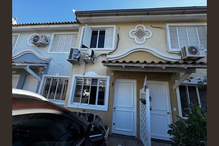 Casa de condomínio à venda com 76m², 2 quartos e 1 vaga Casa de condomínio à venda com 76m², 2 quartos e 1 vagaFachada da casa