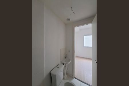 Banheiro Social de kitnet/studio à venda com 1 quarto, 17m² em Casa Verde Alta, São Paulo