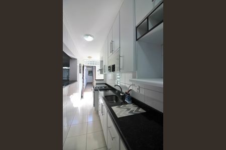 Casa à venda com 207m², 3 quartos e 2 vagasCozinha