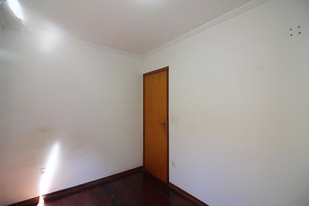 Casa à venda com 207m², 3 quartos e 2 vagasQuarto 2