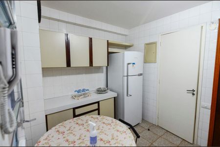Apartamento à venda com 120m², 3 quartos e 1 vaga Apartamento à venda com 120m², 3 quartos e 1 vagaCozinha