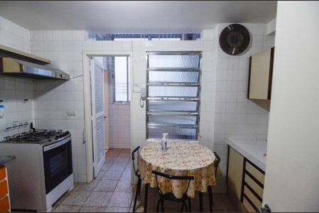 Apartamento à venda com 120m², 3 quartos e 1 vaga Apartamento à venda com 120m², 3 quartos e 1 vagaCozinha