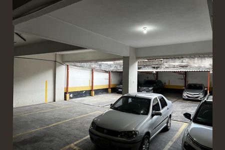 Apartamento à venda com 120m², 3 quartos e 1 vaga Apartamento à venda com 120m², 3 quartos e 1 vagaGaragem