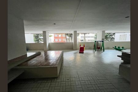 Apartamento à venda com 120m², 3 quartos e 1 vaga Apartamento à venda com 120m², 3 quartos e 1 vagaÁrea comum - Playground