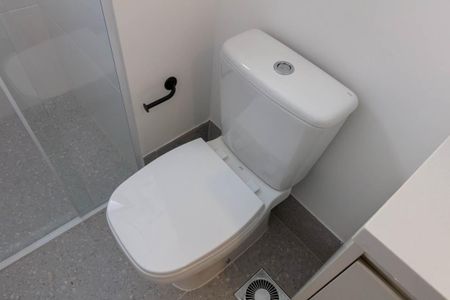 Studio para alugar com 30m², 1 quarto e sem vaga Studio para alugar com 30m², 1 quarto e sem vagaBanheiro