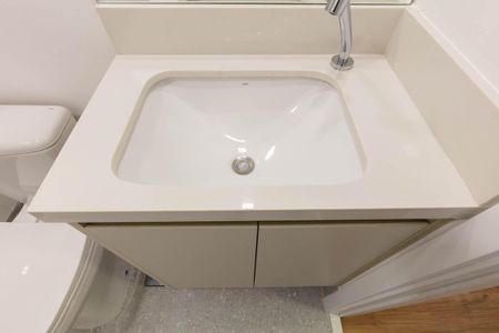 Banheiro de kitnet/studio para alugar com 1 quarto, 26m² em Santa Cecilia, São Paulo